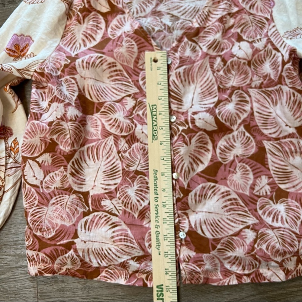 Tahari 100% Linen Boho Floral Botanical Print Long Sleeved Blouse Size Small Top - Picture 8 of 10